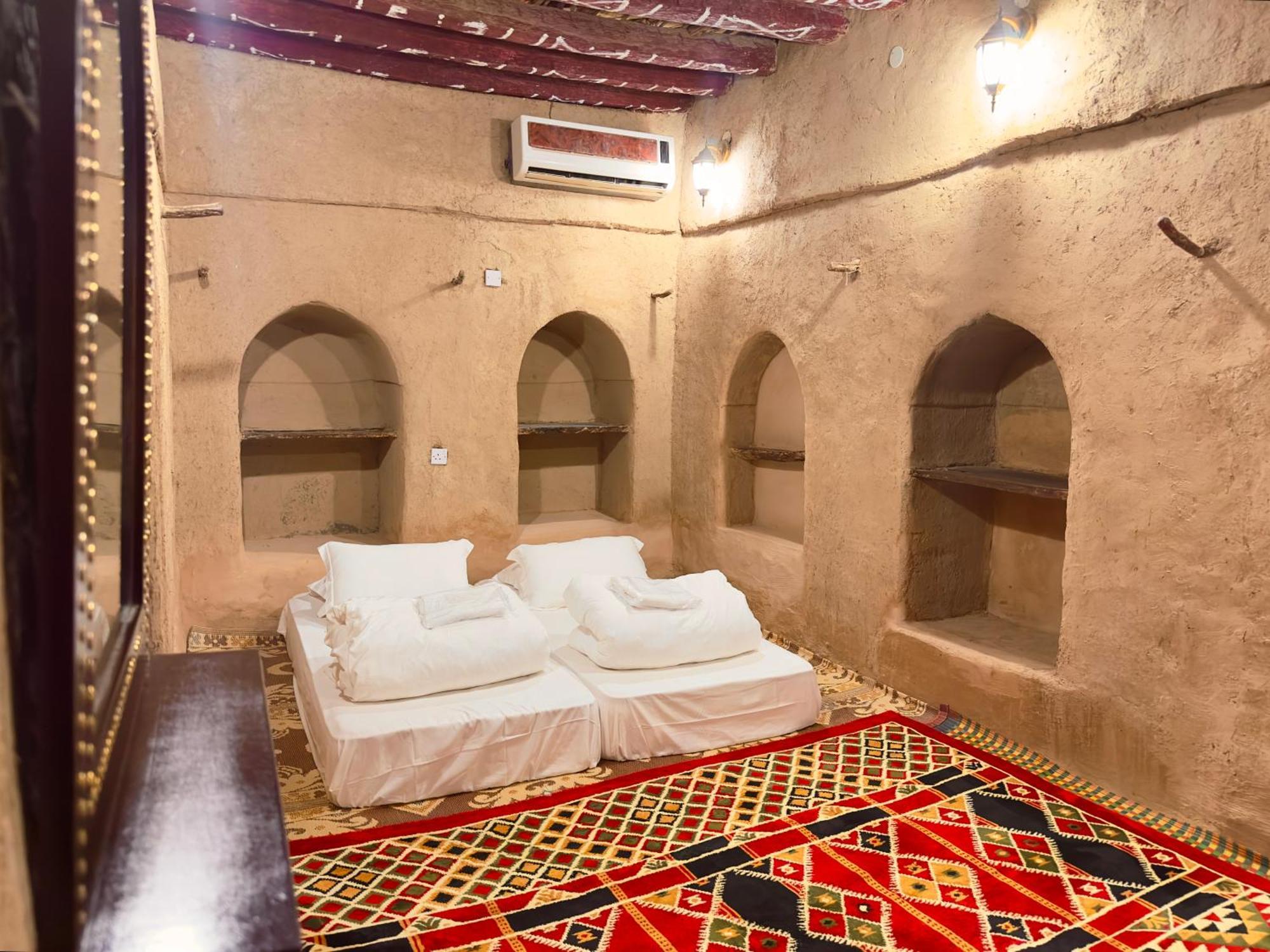 Al Hamra Heritage Inn Bagian luar foto